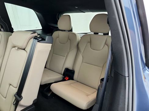 Certified 2026 Volvo XC90 B6 Plus AWD/4WD image 31