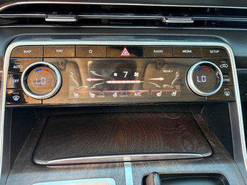 Used 2024 Genesis GV80 3.5T w/ Prestige Package AWD/4WD image 26