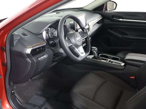 Used 2023 Nissan Altima 2.5 SV image 19