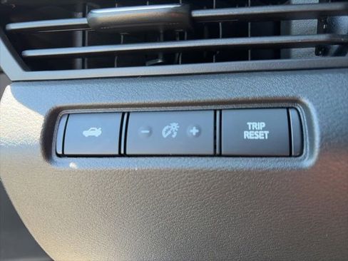 New 2026 Nissan Altima 2.5 SV FWD image 18