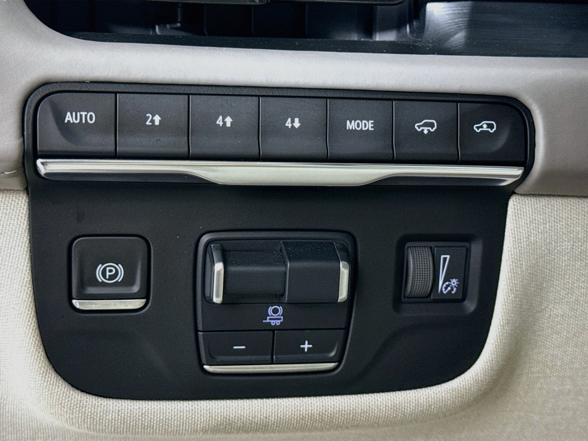 Used 2021 Cadillac Escalade ESV Sport Platinum w/ LPO, ONYX Package AWD/4WD image 10