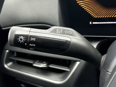 Used 2025 Kia K4 LXS image 9