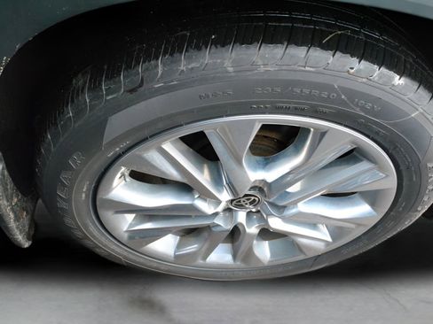 Used 2023 Toyota Highlander Limited image 9