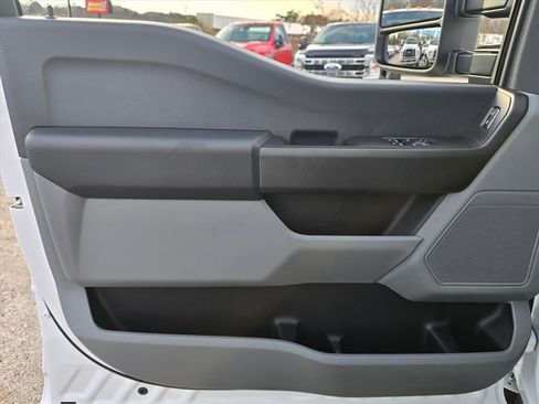 New 2026 Ford F550 XL image 6
