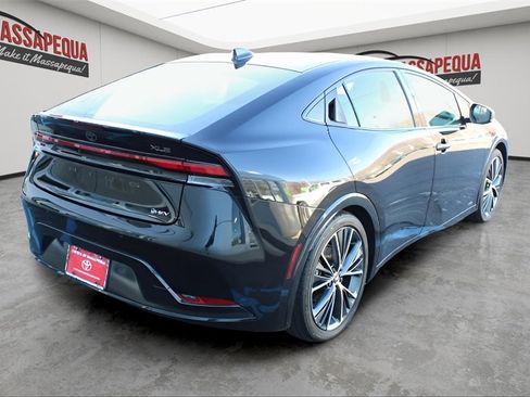 Certified 2023 Toyota Prius XLE image 4