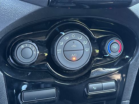 Used 2019 Ford Fiesta ST-Line FWD image 17