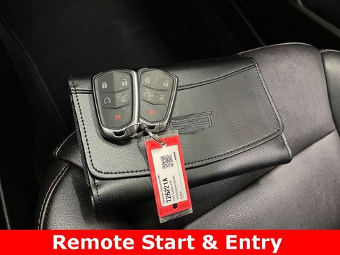 Certified 2023 Cadillac XT4 Sport w/ LPO, Onyx Lite Package image 6