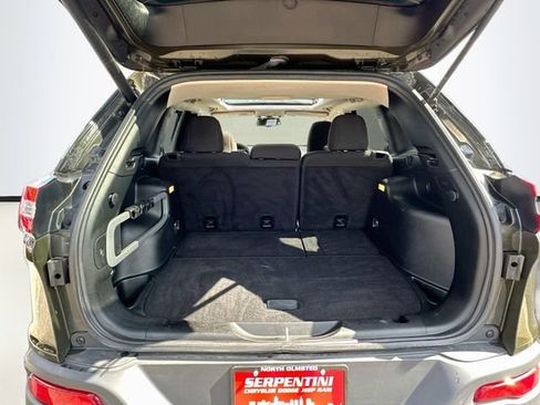 Used 2016 Jeep Cherokee 75th Anniversary AWD/4WD image 27
