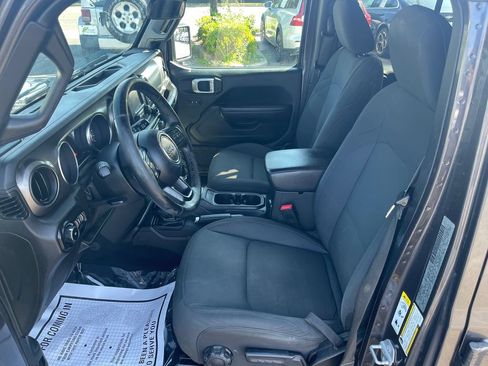 Used 2020 Jeep Wrangler Unlimited Sport S AWD/4WD image 15