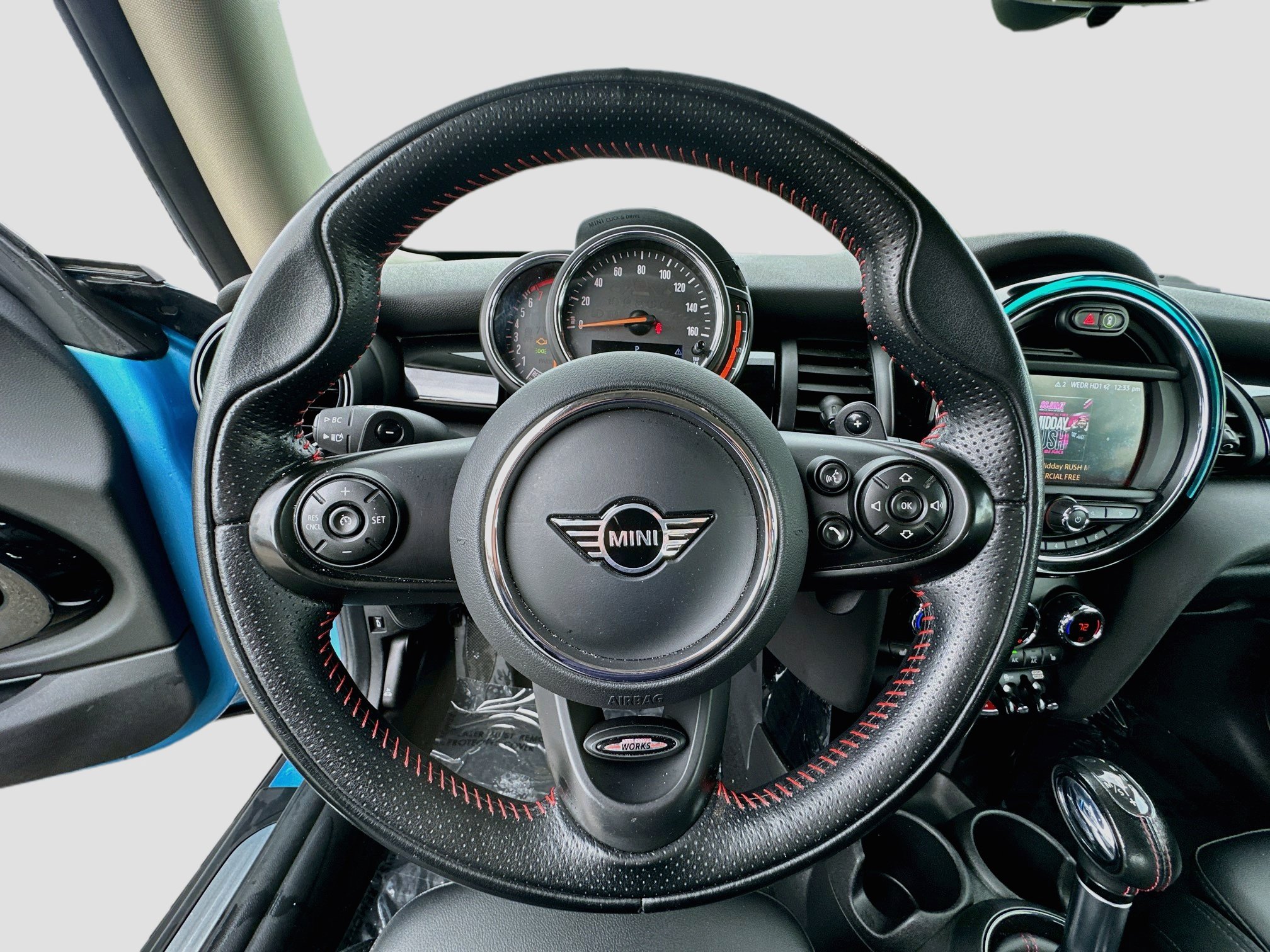 Used 2019 MINI Cooper S w/ Signature Upholstery Package FWD image 11