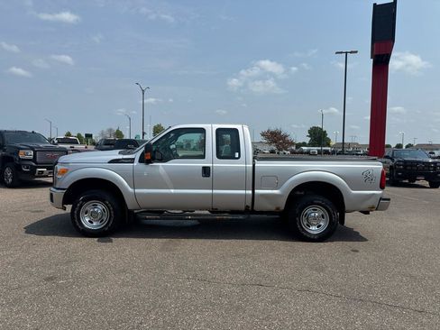 Used 2013 Ford F250 XL w/ PWR Equipment Group AWD/4WD image 2