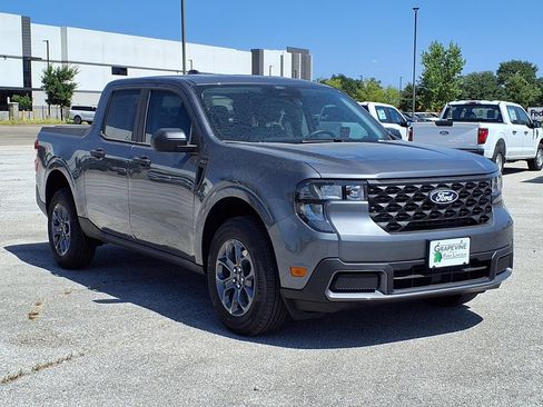 New 2026 Ford Maverick XLT FWD image 3