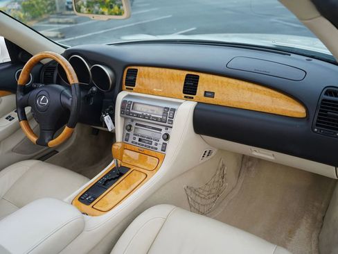 Used 2002 Lexus SC 430 Convertible image 20