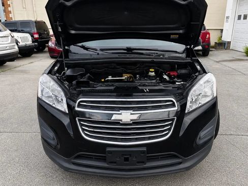 Used 2015 Chevrolet Trax LS AWD/4WD image 24