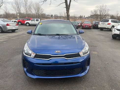 Used 2018 Kia Rio S FWD image 2
