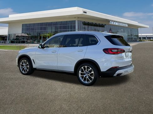 Certified 2022 BMW X5 xDrive40i image 7