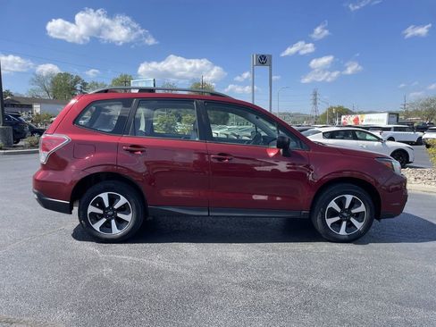 Used 2017 Subaru Forester 2.5i w/ Popular Package #2A image 4