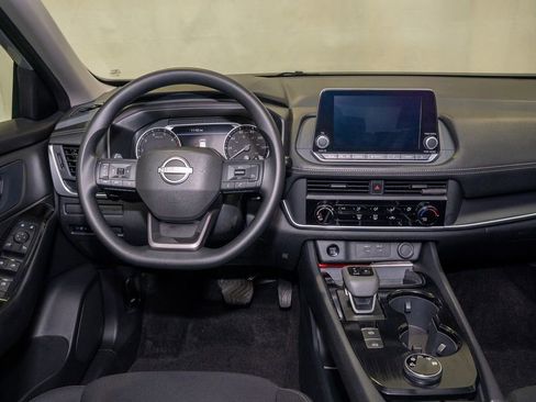 Certified 2025 Nissan Rogue S image 2