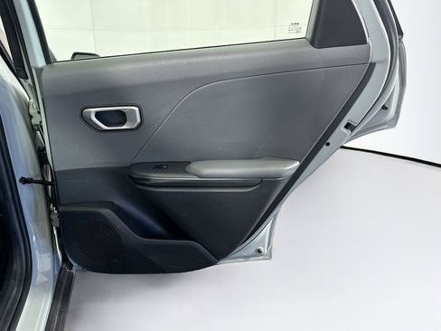 Used 2025 Kia K4 LXS FWD image 29