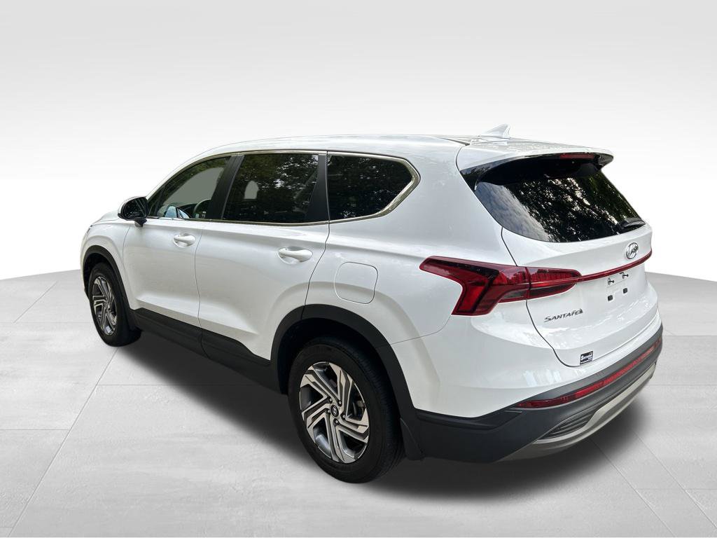 Used 2023 Hyundai Santa Fe SE FWD image 3