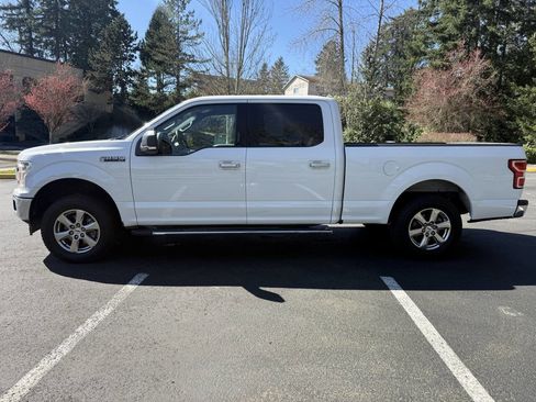 Used 2018 Ford F150 XLT w/ Equipment Group 302A Luxury RWD image 2