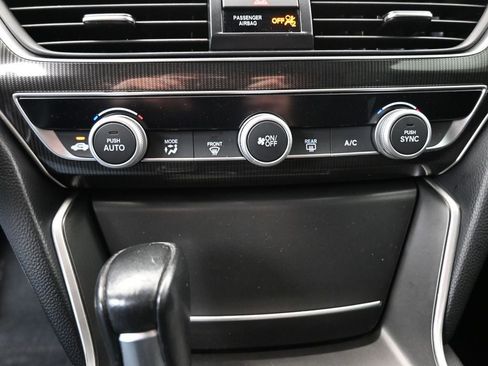 Used 2021 Honda Accord Sport image 39