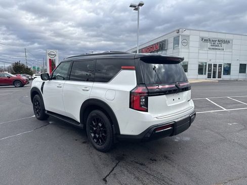 Used 2025 Nissan Armada PRO-4X w/ Pro-4X Premium Package image 5