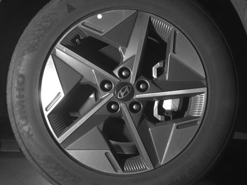 Used 2025 Hyundai Tucson SEL image 13