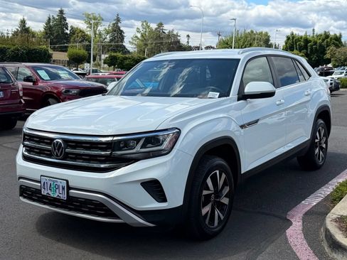 Used 2023 Volkswagen Atlas Cross Sport SE AWD/4WD image 4