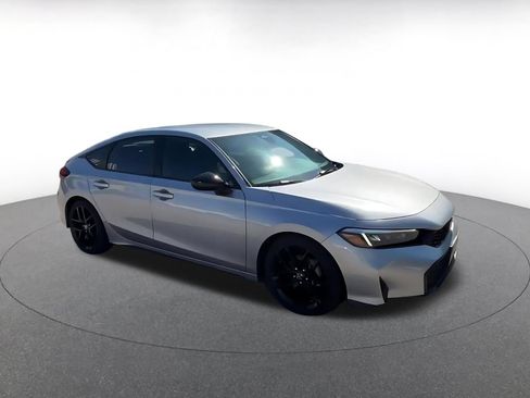 Used 2025 Honda Civic Sport image 2