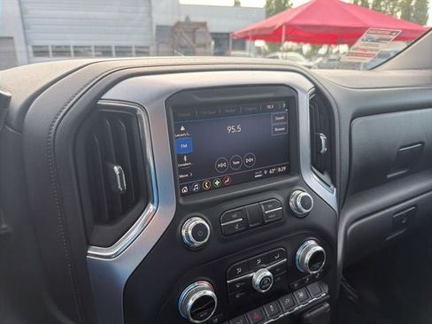 Used 2022 GMC Sierra 1500 SLT w/ SLT Convenience Package AWD/4WD image 16