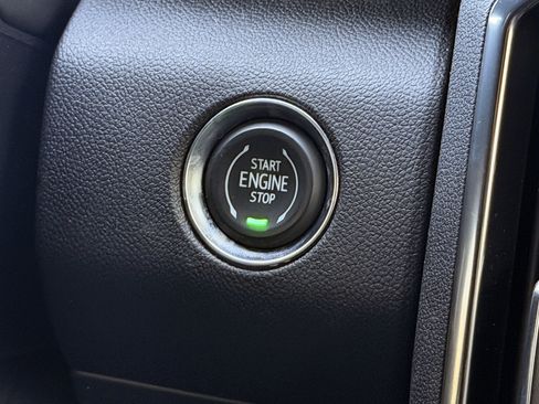 Used 2024 GMC Acadia AT4 w/ Super Cruise Package image 36