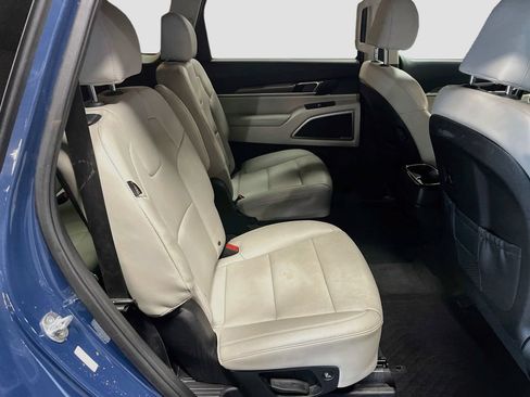 Used 2023 Kia Telluride S AWD/4WD image 28