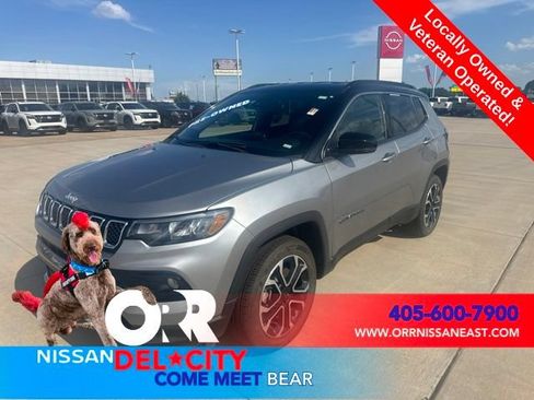 Used 2024 Jeep Compass Limited AWD/4WD image 1