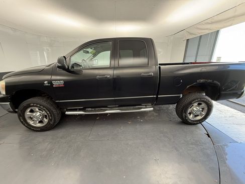 Used 2009 Dodge Ram 2500 Truck SLT w/ Popular Equipment Group image 4
