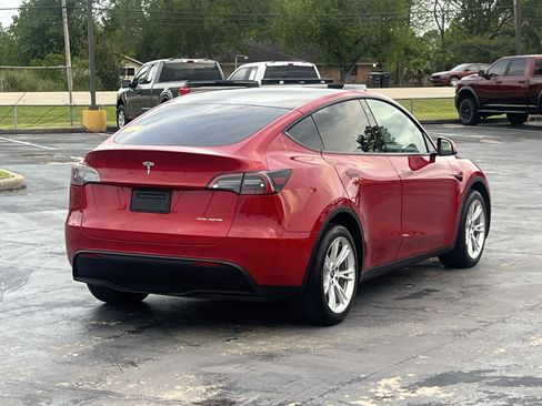 Used 2021 Tesla Model Y Long Range AWD/4WD image 9