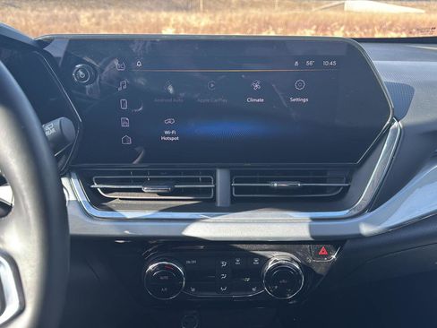 Used 2024 Chevrolet Trax LT w/ LT Convenience Package image 15