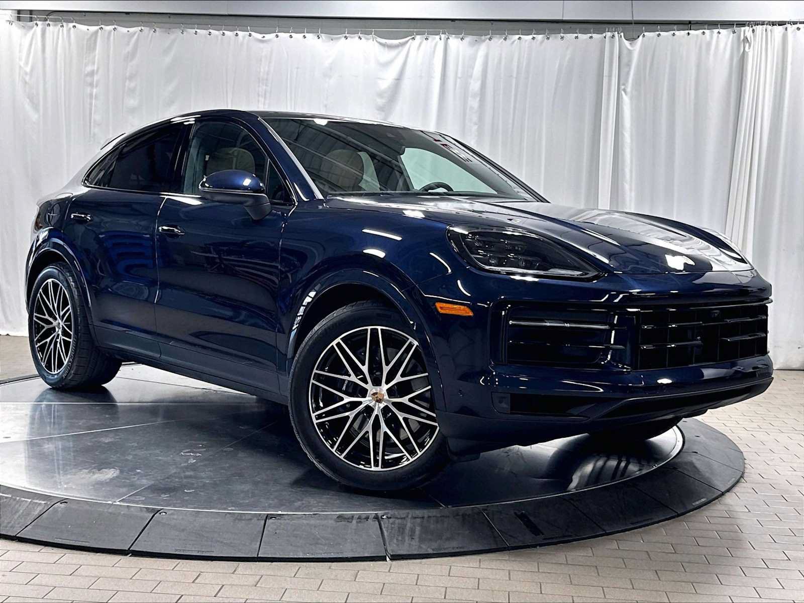 Used 2026 Porsche Cayenne Coupe AWD/4WD image 12