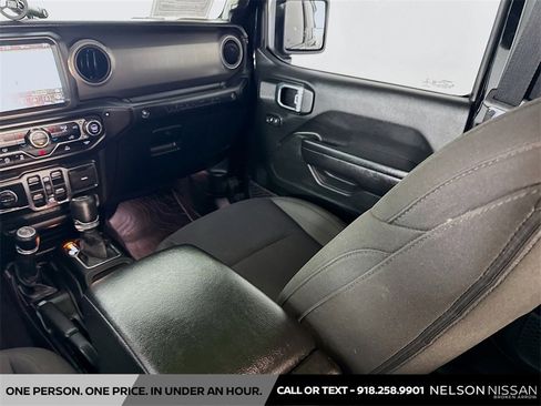 Used 2021 Jeep Wrangler Unlimited Sport image 22