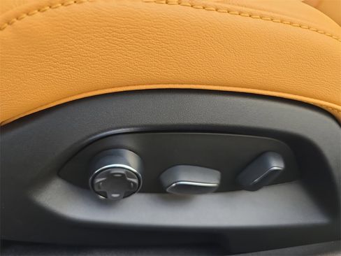 New 2025 Chevrolet Corvette Z06 image 18