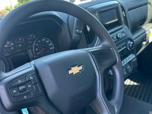 Used 2026 Chevrolet Silverado 1500 Custom w/ LPO, Dark Essentials Package RWD image 7
