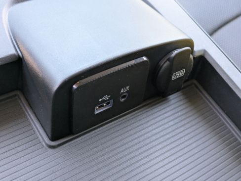 Used 2017 RAM 1500 Laramie w/ Convenience Group image 34