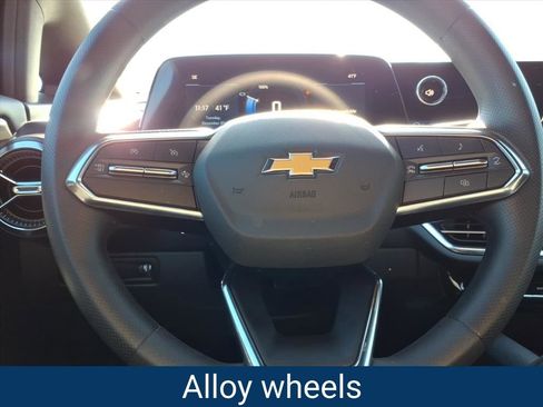 New 2026 Chevrolet Equinox EV LT image 15