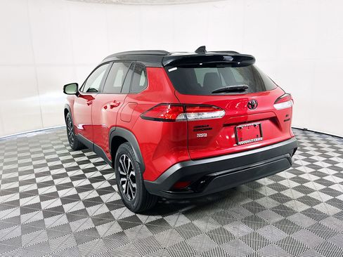 Used 2023 Toyota Corolla Cross AWD Hybrid w/ Moonroof Package image 5