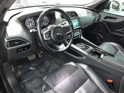 Used 2020 Jaguar F-PACE Checkered Flag image 26