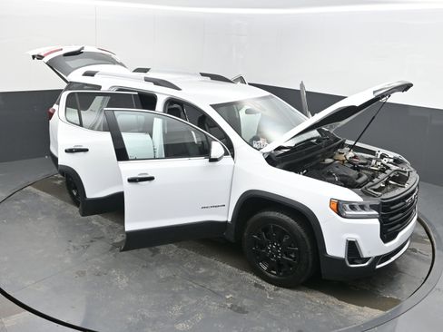 Used 2023 GMC Acadia SLT image 36