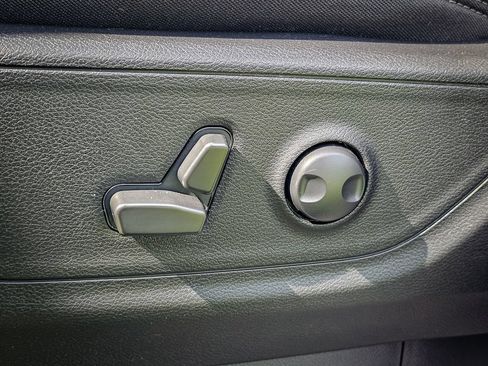Used 2022 RAM 1500 Big Horn AWD/4WD image 15