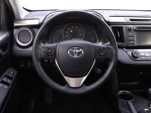 Used 2014 Toyota RAV4 XLE image 12