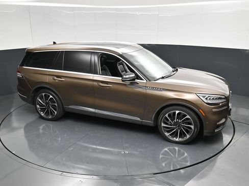 Used 2022 Lincoln Aviator Reserve w/ Equipment Group 201A AWD/4WD image 49