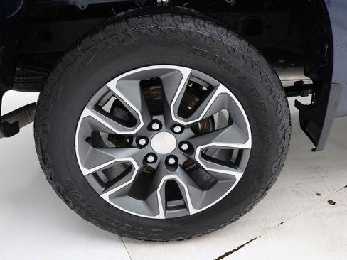 Used 2023 Chevrolet Silverado 1500 LT image 9